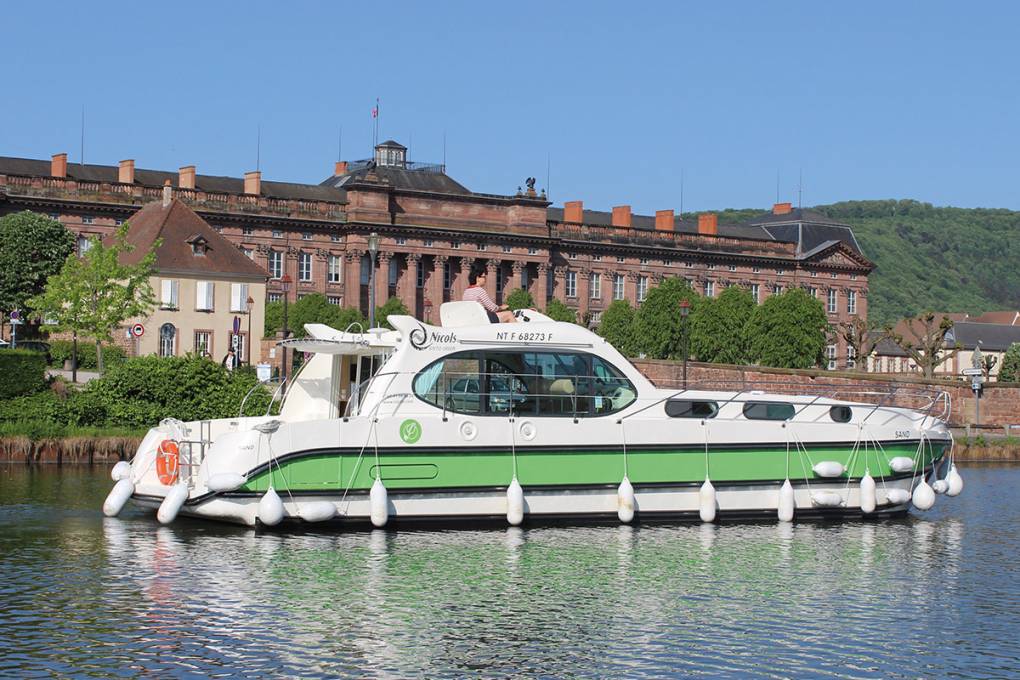 09-exterieur-sixto-green-bateau-fluvial-electrique
